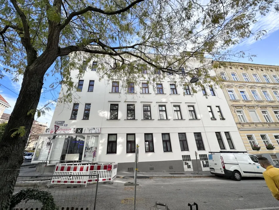 Arbeiten und Wohnen gut kombiniert : Smarte 2-Zimmer-Altbauwohnung mit großem Lager - Bild