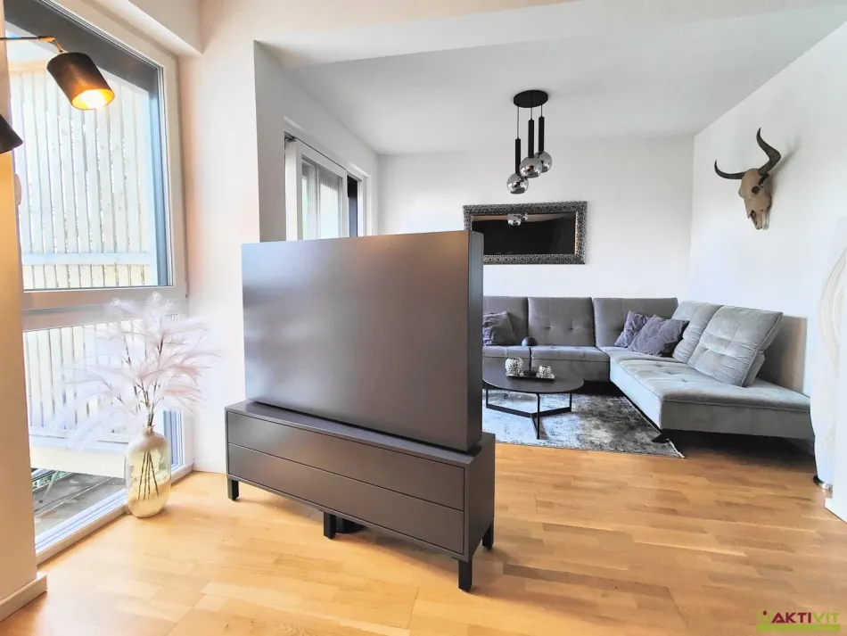 Neuwertige 4-Zimmer-Wohnung mit Südbalkon und Tiefgaragenplatz in Leibnitz - Bild