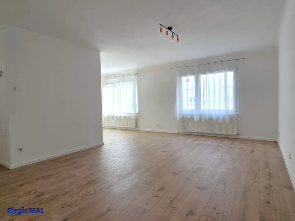 SINGLE-Loft in absoluter Innenhof-RUHELAGE!! - Bild
