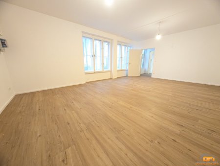 STADTHAUS IN OTTAKRING: 5-Zimmer Hofhaus mit begehbarem Flachdach und Garten/Hof in ruhiger Wohnlage