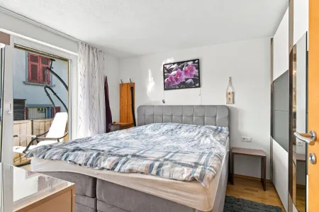 Schlafzimmer 1
