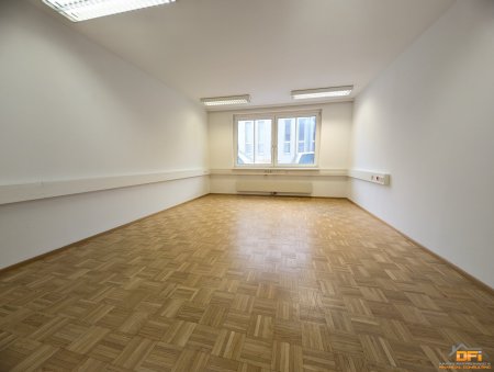 2 MONATE MIETFREI: Gut geschnittenes 3-Zimmer Büro in interessanter Frequenzlage