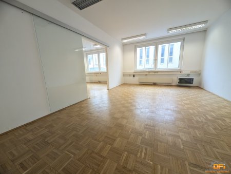 2 MONATE MIETFREI: Gut geschnittenes 3-Zimmer Büro in interessanter Frequenzlage