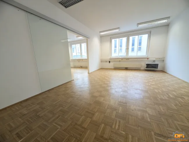 2 MONATE MIETFREI: Gut geschnittenes 3-Zimmer Büro in interessanter Frequenzlage - Titelbild