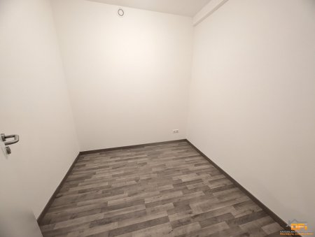 2 MONATE MIETFREI: Helles 3-Zimmer Büro in interessanter Frequenzlage
