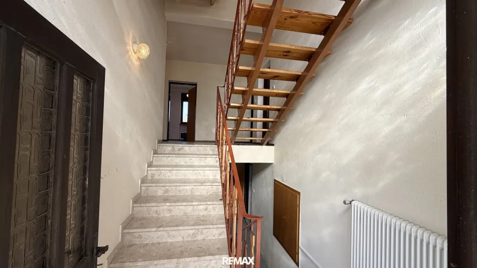 4-Zimmer-Einfamilienhaus in Strem mit Garten, 2 Balkone und Garage - Bild