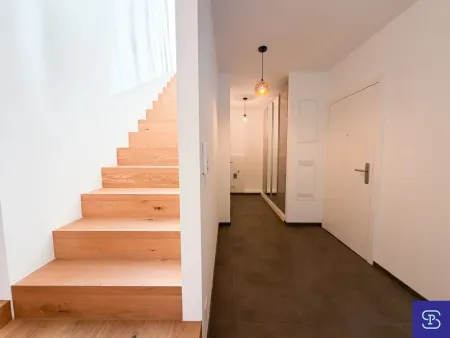 Eingangsbereich, Stiegenaufgang