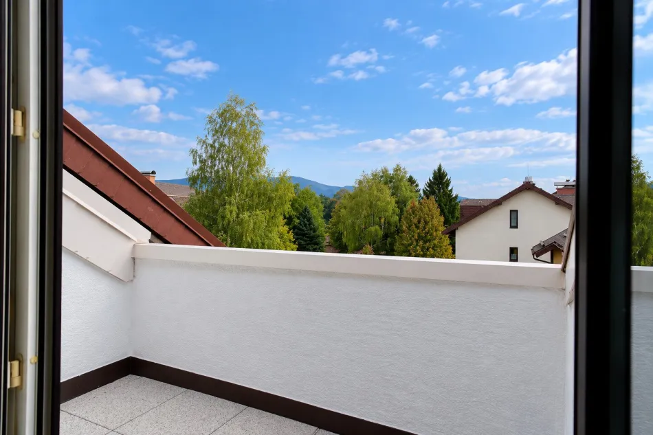 Klein, aber WOW – 2-Zi.-Wohnung mit Loggia nahe Leopoldskroner Weiher! - Bild