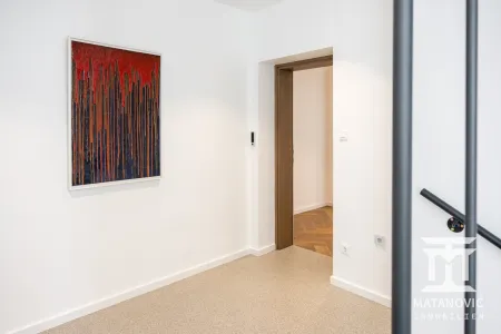 Treppenhaus / Eingangsbereich zur Wohnung