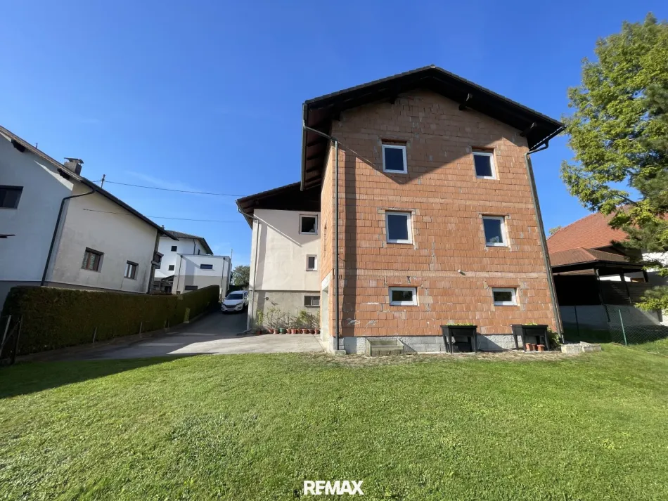 Großzügiges Mehrfamilienhaus in Wernstein - Bild