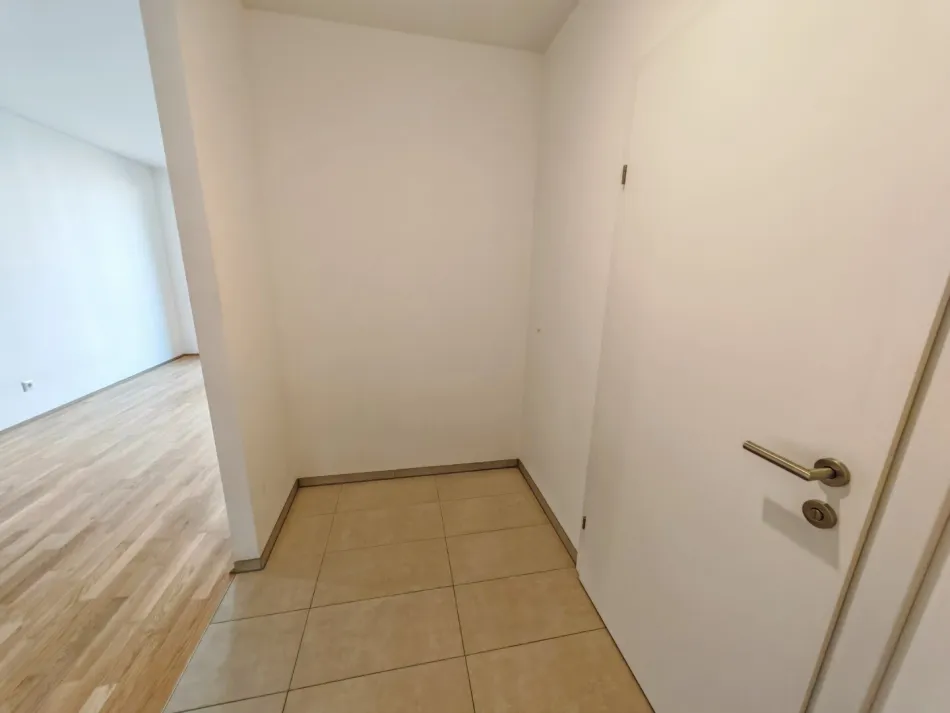 Neubau trifft Wohnkomfort – 2-Zimmer-Wohnung mit großem Balkon - ab sofort! - Bild