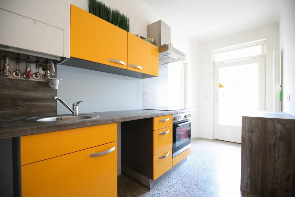 HELL WOHNEN AM SCHWEIZERGARTEN – 3 ZIMMER AUF CA. 80 M² - Bild