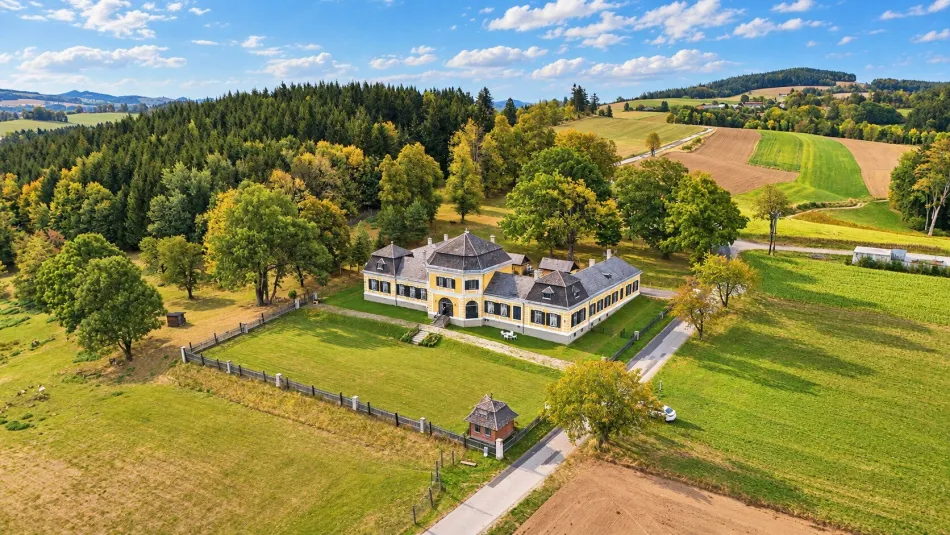 SCHLOSS ZIEGERSBERG – HISTORISCHE GRANDEZZA. RAUM FÜR GROSSE VISIONEN. - Titelbild