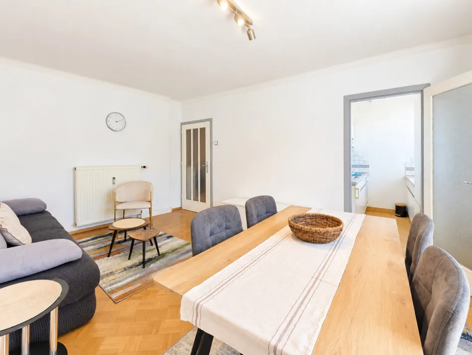 Voll möblierte 3-Zimmer Wohnung in zentraler Lage - Bild