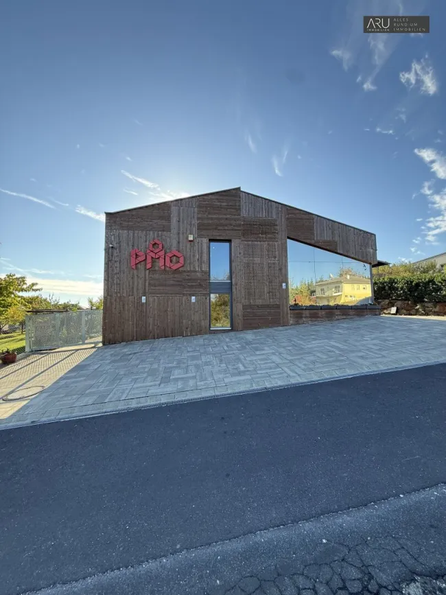 Moderner Friseursalon mit Barbershop in Oberwart – 100 m² Geschäftsfläche in attraktiver Lage - Titelbild