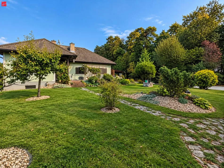 Bungalow mit traumhafter Gartenoase! - Titelbild