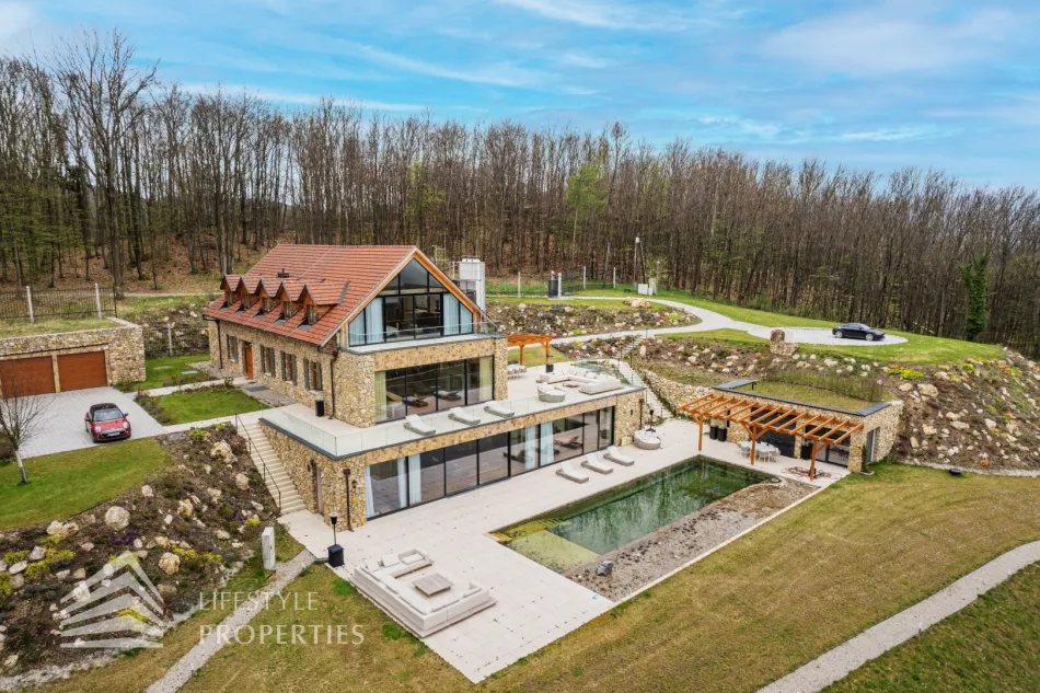 Chalet im Naturschutzgebiet mit traumhafter Ruhelage - Titelbild