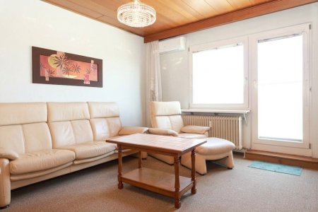 Dachgeschoßwohnung mit Terrasse und Fernblick