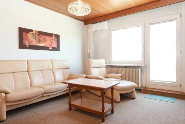 Dachgeschoßwohnung mit Terrasse und Fernblick - Bild