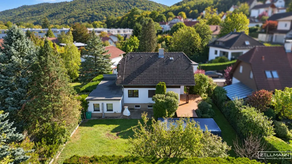 PURKERSDORF | Platz für Familie und Hobbys – gepflegtes Einfamilienhaus mit privatem Garten | ZELLMANN IMMOBILIEN - Titelbild