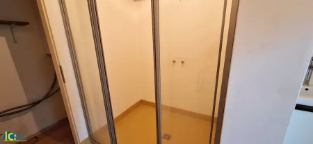 Großzügige Walk In Dusche