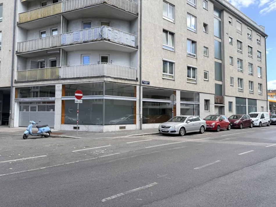 Geschäftslokal mit PKW-tauglichem Rolltor und zusätzlicher Galerie - Bild