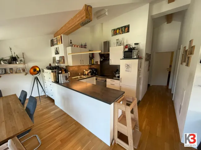 K3 - Goldegg am See - Lichtdurchflutete Wohnung mit 2 Schlafzimmer, Balkon u. Garage zu vermieten - Titelbild