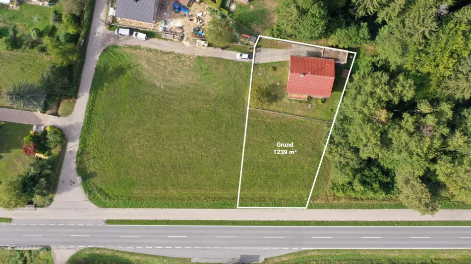 Bungalow mit vielseitigen Gestaltungsmöglichkeiten auf attraktivem Grundstück in Poggersdorf - Titelbild