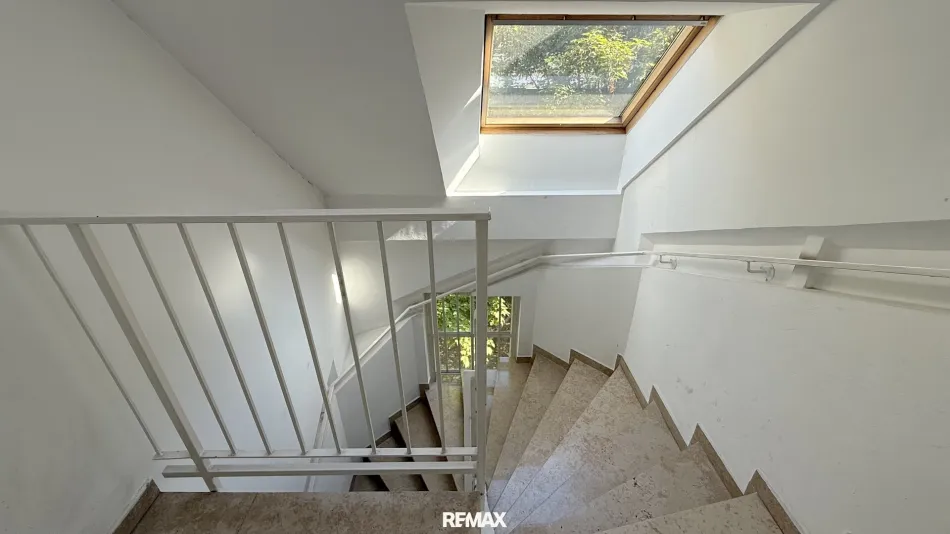 In Alt-Penzing I Ruhiges Refugium mit Wiener Charme I Stylische Dachgeschosswohnung - Bild