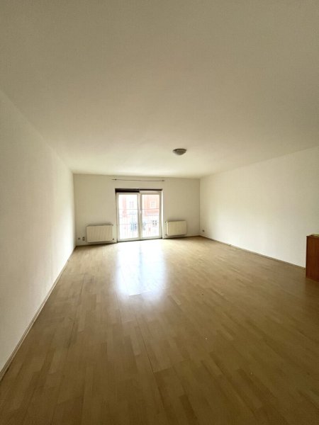 Schöne 1 Zimmer Wohnung direkt am Hauptplatz!