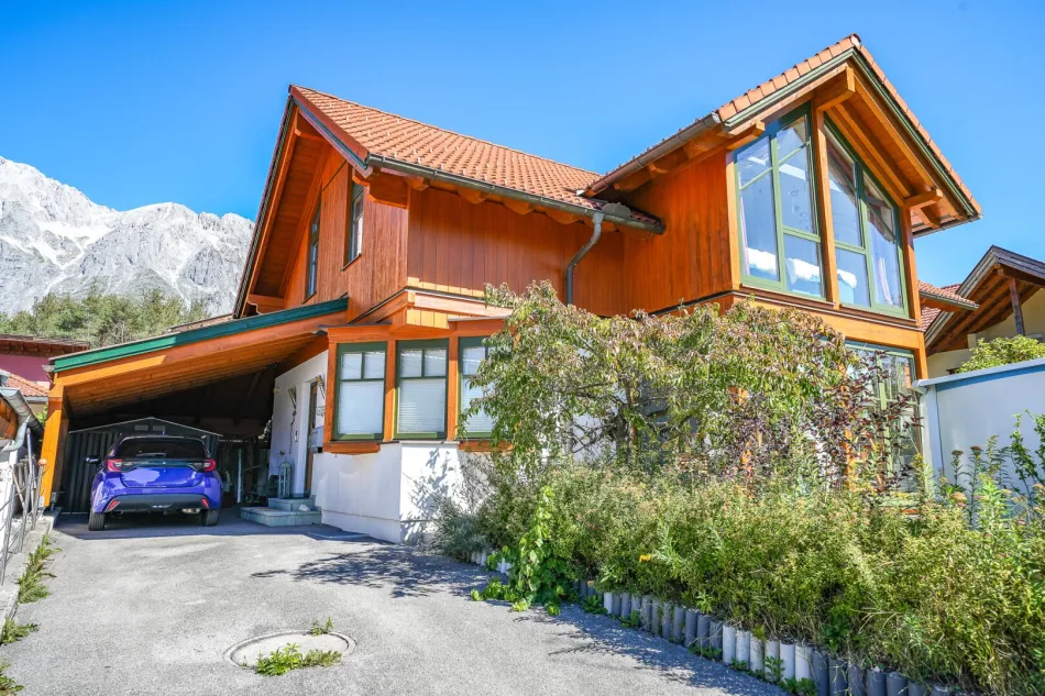 Wohnen, wo Natur und Lebensqualität Zuhause sind – Hochwertiges Holzhaus in Mieming - Titelbild