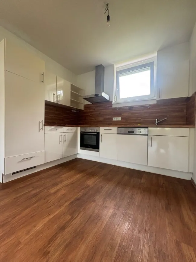 Charmante 2-Zimmer Wohnung mit Terrasse – Top Lage! - Bild