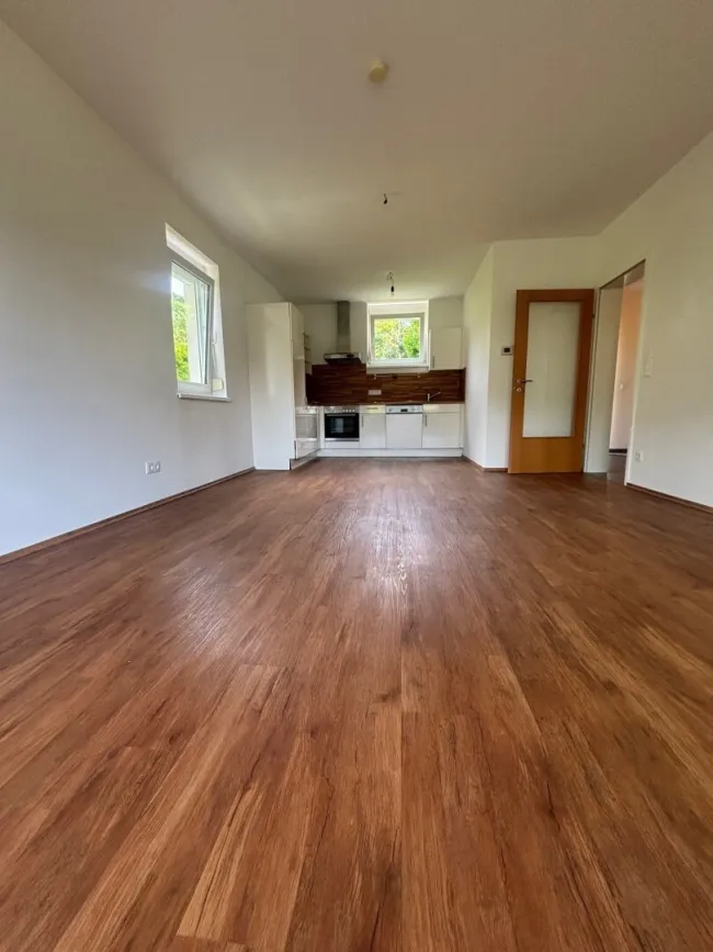 Charmante 2-Zimmer Wohnung mit Terrasse – Top Lage! - Titelbild