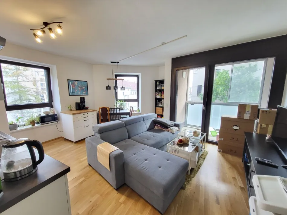 3 Zimmer Wohnung nähe FH Eggenberg - Preishit! - Titelbild