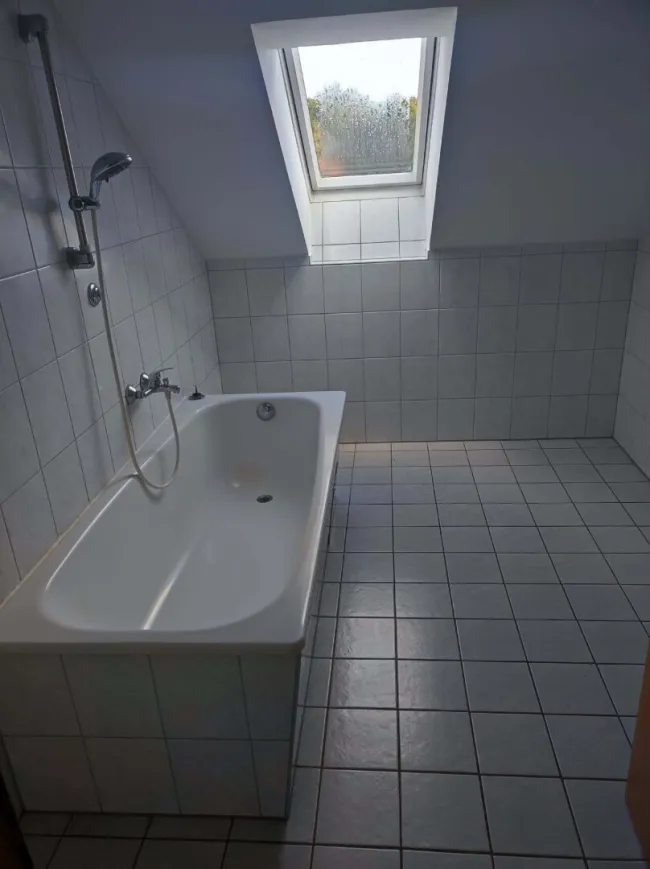 Schöne 3-Zimmer-Wohnung mit Carport und Kellerabteil in Unterrohr - Bild