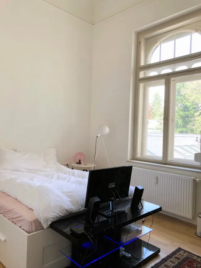 2-Zimmer-Wohnung mit Neubaucharakter in stilvoller Altbauvilla in St. Leonhard - Bild
