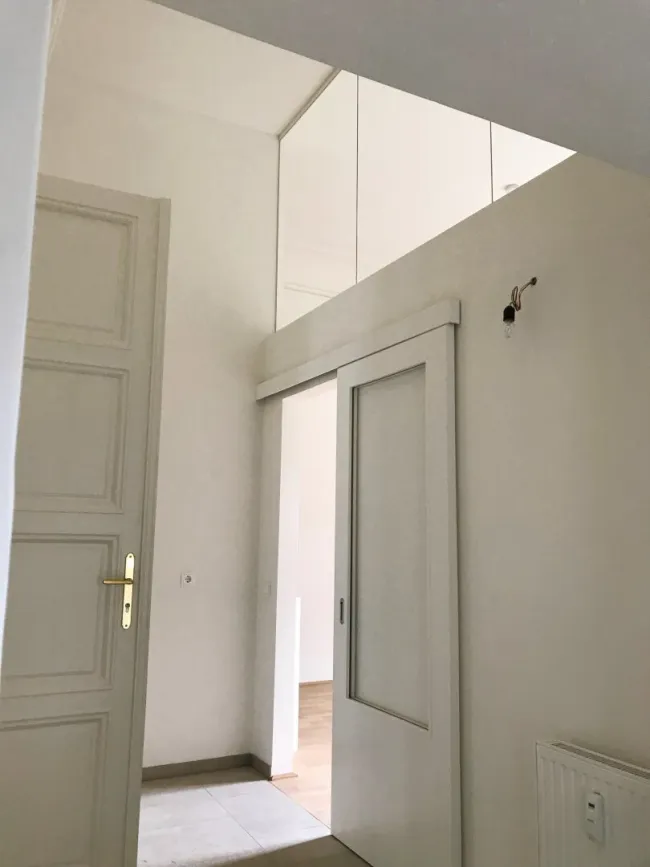 2-Zimmer-Wohnung mit Neubaucharakter in stilvoller Altbauvilla in St. Leonhard - Bild