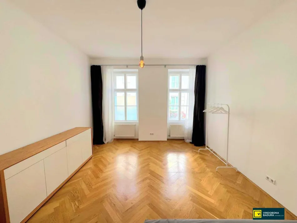 Nahe Lycée Francais: Charmante 1-Zimmer-Wohnung – gepflegt, stilvoll eingerichtet & ideal als Starterwohnung - Bild
