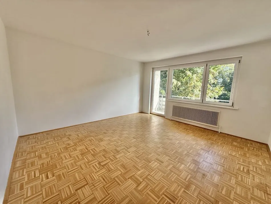 ***EINZIEHEN UND WOHLFÜHLEN - 3 ZIMMER, BALKON UND GARAGE*** - Bild