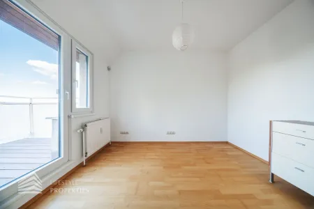 Leben über den Dächern Wiens: 110 m²-Terrassenwohnung mit Dachterrasse, Weitblick & Lift bis in die Wohnung
