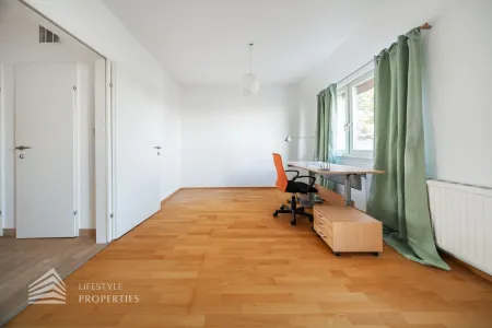 Leben über den Dächern Wiens: 110 m²-Terrassenwohnung mit Dachterrasse, Weitblick & Lift bis in die Wohnung