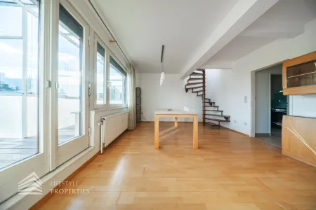 Leben über den Dächern Wiens: 110 m²-Terrassenwohnung mit Dachterrasse, Weitblick & Lift bis in die Wohnung