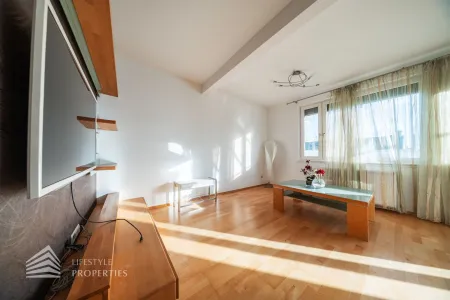 Leben über den Dächern Wiens: 110 m²-Terrassenwohnung mit Dachterrasse, Weitblick & Lift bis in die Wohnung