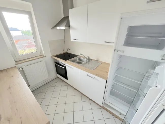 Große und helle 3-Zimmer-Whg mit Balkon - Titelbild