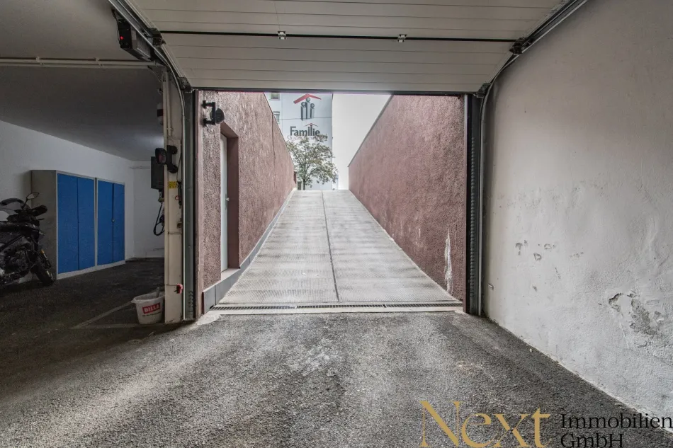 Garage I