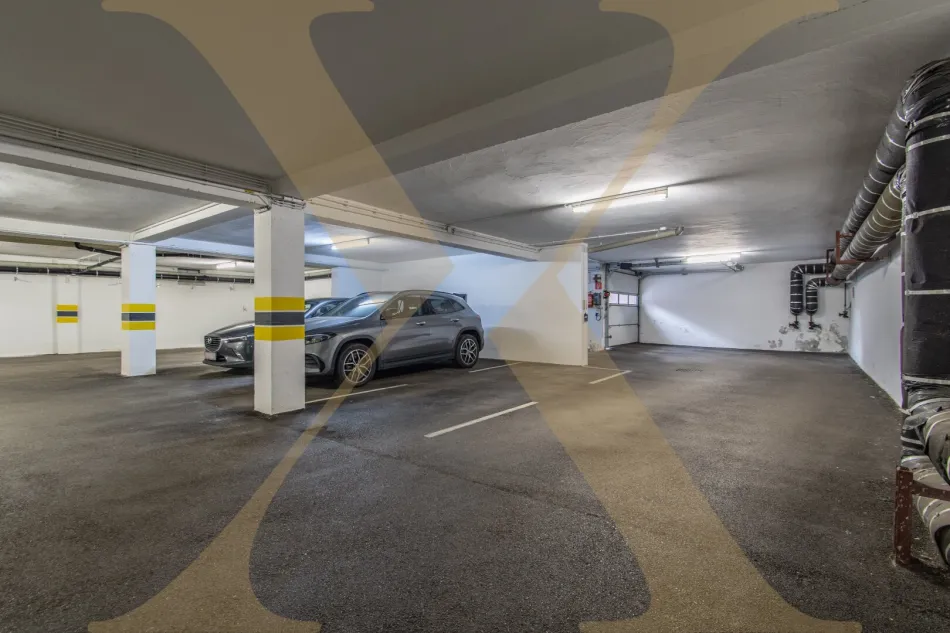 Garage I
