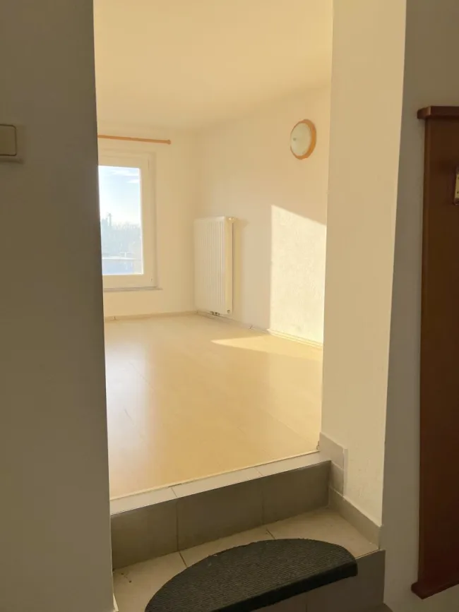 Helle 1-Zimmer Wohnung - Perfekt für Pendler oder Ferienwohnung - Titelbild