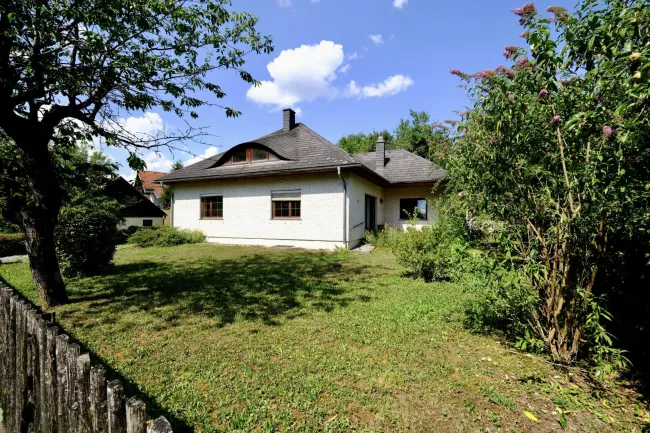 Garten straßenseitig