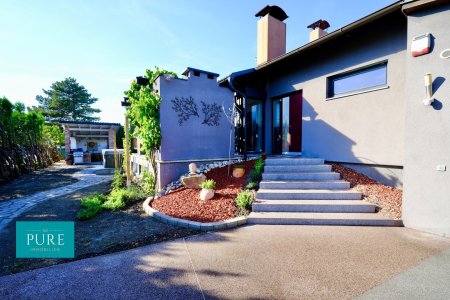 Bungalow mit Schwimmteich in Grünruhelage