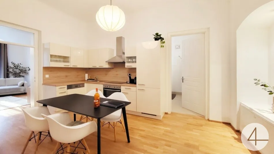 Gepflegte Altbauwohnung im Erdgeschoß – Wiener Straße 31 - Bild